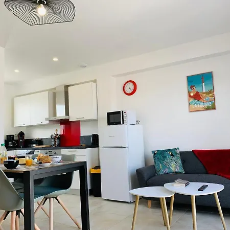 La Fregate Maison Avec Piscine/parking/wifi/plages 5kms Ferienhaus *