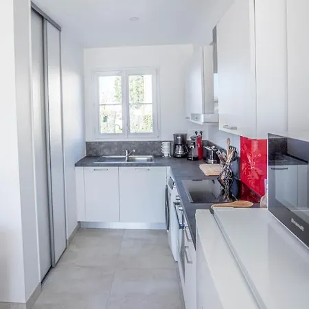 La Fregate Maison Avec Piscine/parking/wifi/plages 5kms Ferienhaus *