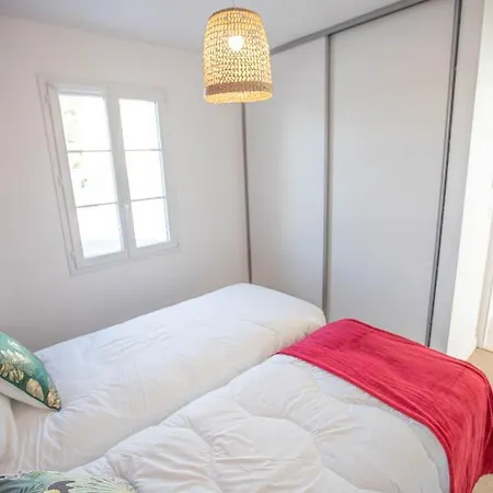 Ferienhaus La Fregate Maison Avec Piscine/parking/wifi/plages 5kms Les Mathes