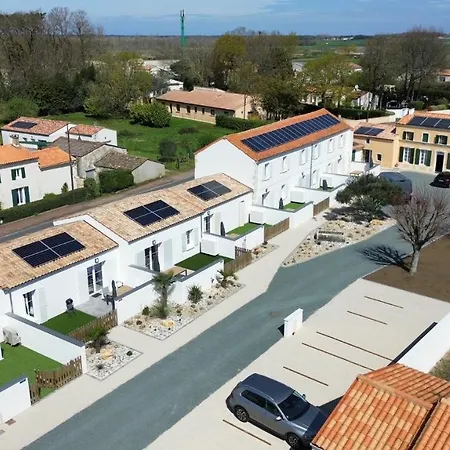 La Fregate Maison Avec Piscine/parking/wifi/plages 5kms Ferienhaus *